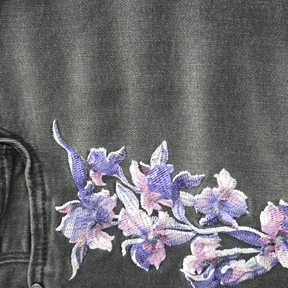 WHITE HOUSE BLACK MARKET THE SKINNY ANKLE FLORAL EMBROIDERED MID RISE JEANS OS - Picture 10 of 10